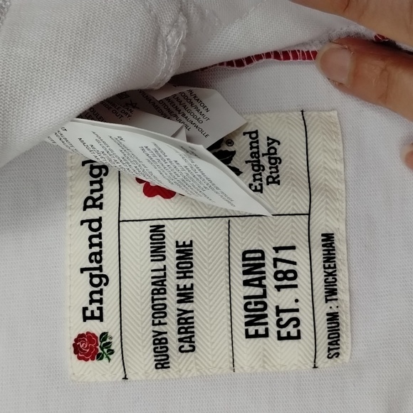 England Rugby Pull on shirt men's medium or unisex white with red stripe - Picture 13 of 14